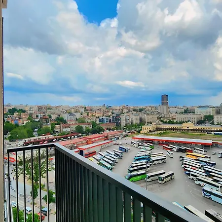 Waterfront 10th Fl Lux Apt. W/ View *